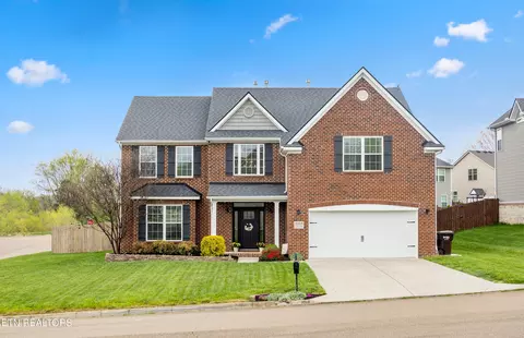 2058 Gusty Wind Ln, Knoxville, TN 37932