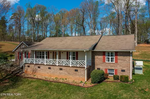 882 Pioneer Dr, Seymour, TN 37865