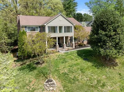 429 Sugarwood Dr, Knoxville, TN 37934