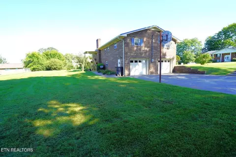Exterior - 633 Shaver Dr, Talbott, TN 37877 photo 4 of 8