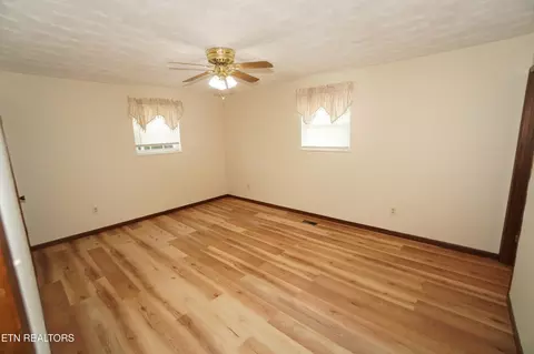 Bedroom - 633 Shaver Dr, Talbott, TN 37877 photo 1 of 3