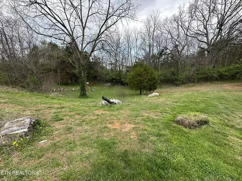 Exterior - 5752 Buell St, Talbott, TN 37877 photo 3 of 4