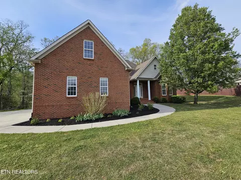 552 Man O War Dr, Seymour, TN 37865