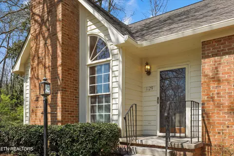 1129 Greywood Dr, Knoxville, TN 37923