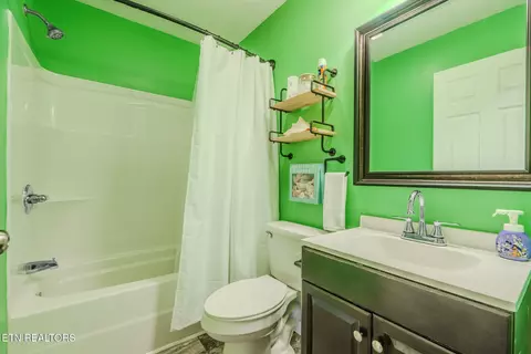 Bath - 3215 Smith St, White Pine, TN 37890 photo 3 of 4