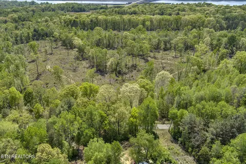 567 Oak Grove Rd, Decatur, TN 37322