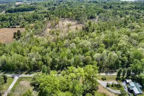435 Oak Grove Rd, Decatur, TN 37322
