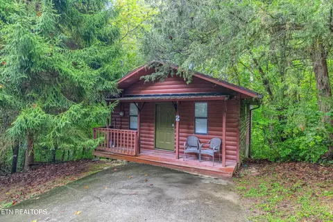 2036 Ridge Rd #2, Pigeon Forge, TN 37863
