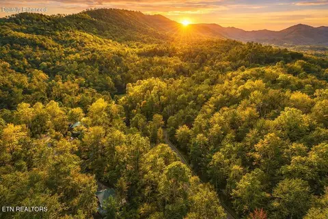 Bradley Rd, Sevierville, TN 37876