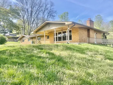 980 Blue Top Rd, Tazewell, TN 37879