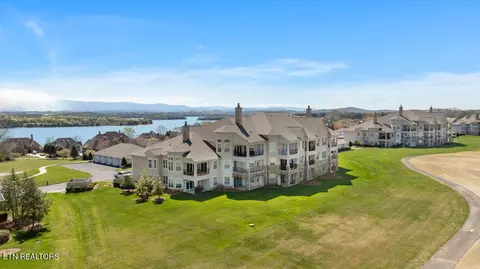 555 Rarity Bay Pkwy #204, Vonore, TN 37885