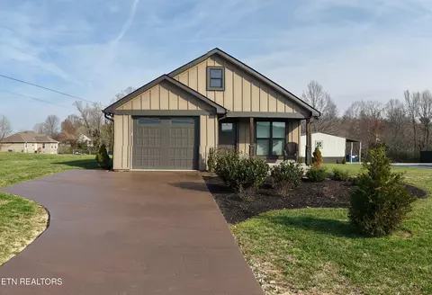 1021 Pleasant Grove Rd, Winfield, TN 37892