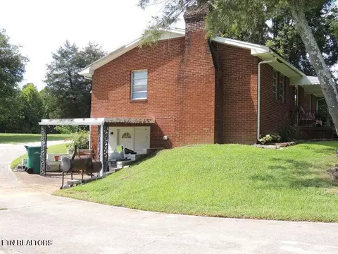 3227 George Light Rd, Knoxville, TN 37931