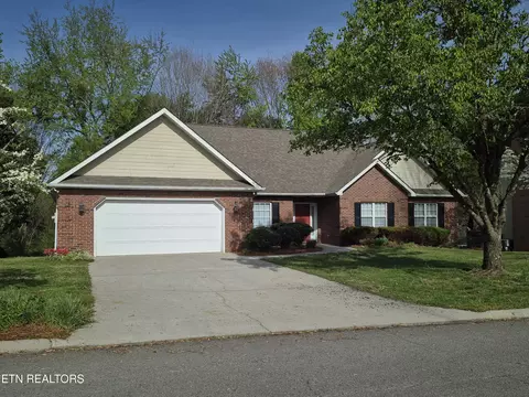 7017 Lake Bluff Ct, Knoxville, TN 37920