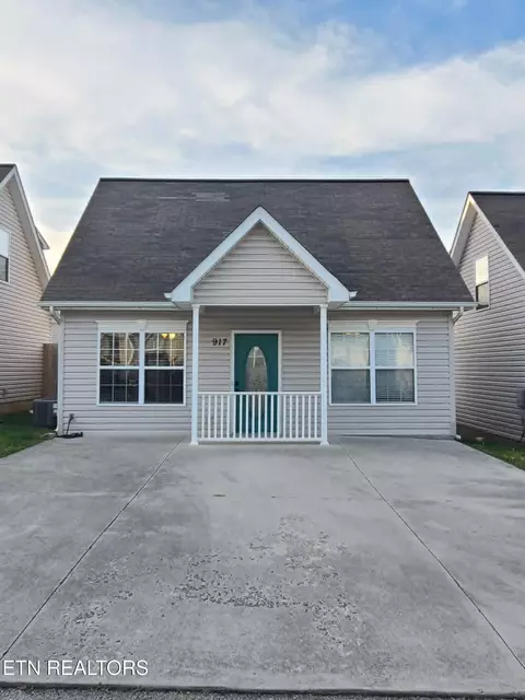 917 Hazelbrook Way, Knoxville, TN 37912