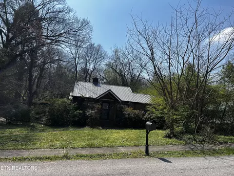 514 Francis St, Athens, TN 37303