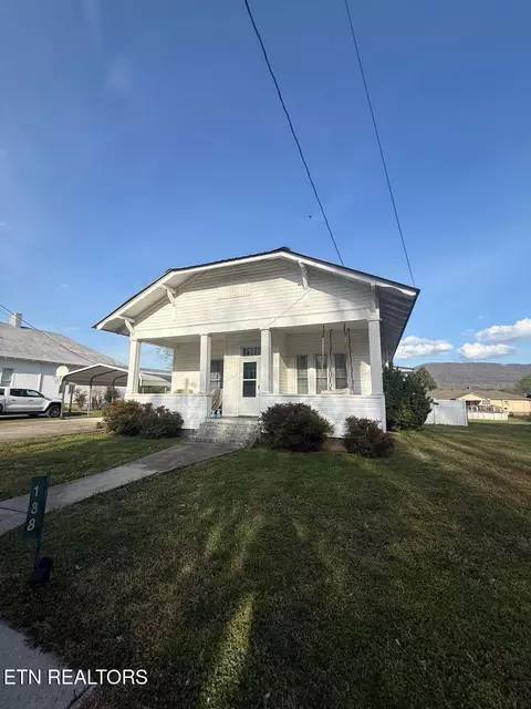 188 Howard St, Pikeville, TN 37367