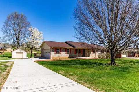 508 Greencrest Dr, Maryville, TN 37803