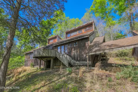 8833 Cove Point Ln, Knoxville, TN 37922