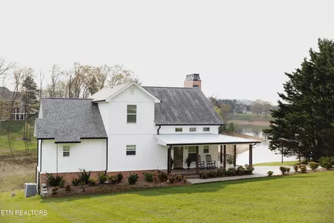 380 Cherokee Cv, Rutledge, TN 37861