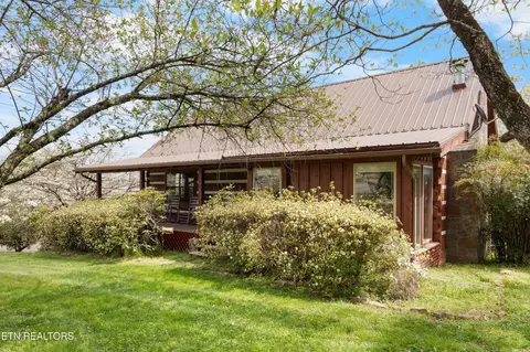 2168 Mountain Vista Rd, Sevierville, TN 37876