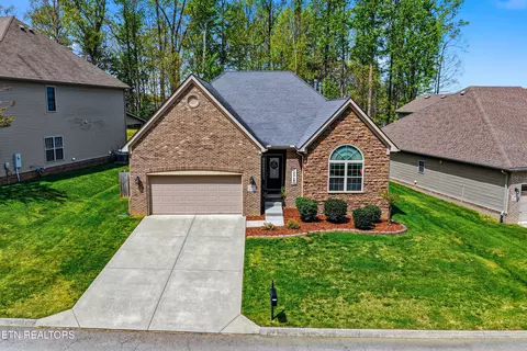 1865 Hidden Deer Ln, Knoxville, TN 37922
