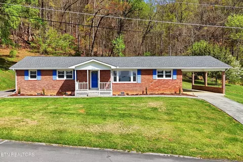 215 Russell Dr, Rogersville, TN 37857