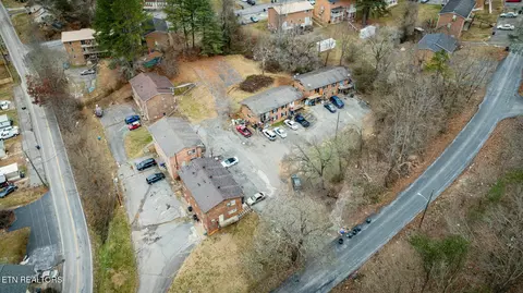 908 Chadwick Dr, Kingsport, TN 37660