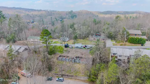545 Johnson Ln UNIT D, Gatlinburg, TN 37738