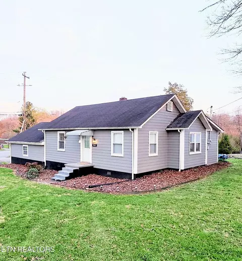 901 Valley Vista Dr, Loudon, TN 37774