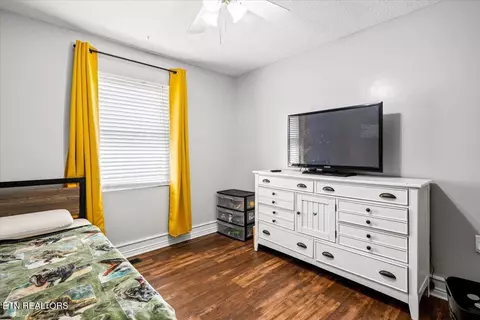 Bedroom - 384 Hc Smith Dr, Oneida, TN 37841 photo 6 of 8