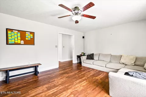 Living - 384 Hc Smith Dr, Oneida, TN 37841 photo 3 of 3