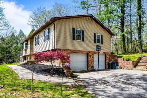 Exterior - 384 Hc Smith Dr, Oneida, TN 37841 photo 7 of 9