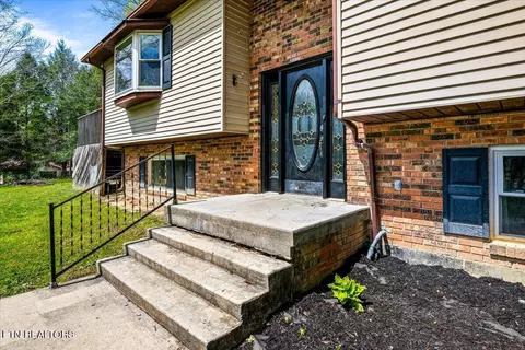 Exterior - 384 Hc Smith Dr, Oneida, TN 37841 photo 5 of 9