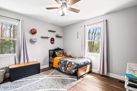 Bedroom - 384 Hc Smith Dr, Oneida, TN 37841 photo 4 of 8