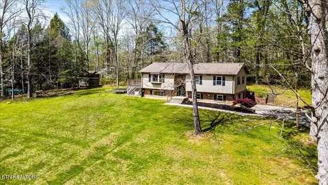 Exterior - 384 Hc Smith Dr, Oneida, TN 37841 photo 3 of 9