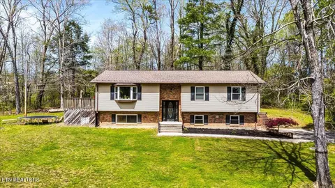 Exterior - 384 Hc Smith Dr, Oneida, TN 37841 photo 4 of 9