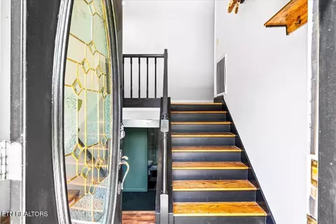 Entry Way - 384 Hc Smith Dr, Oneida, TN 37841 photo 1 of 3