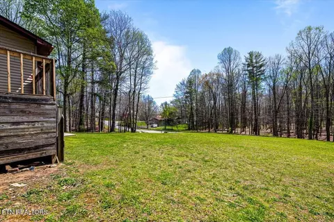 Exterior - 384 Hc Smith Dr, Oneida, TN 37841 photo 8 of 9
