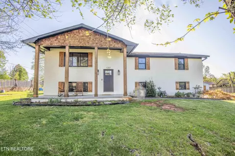 1207 Lenore Ln, Maryville, TN 37804