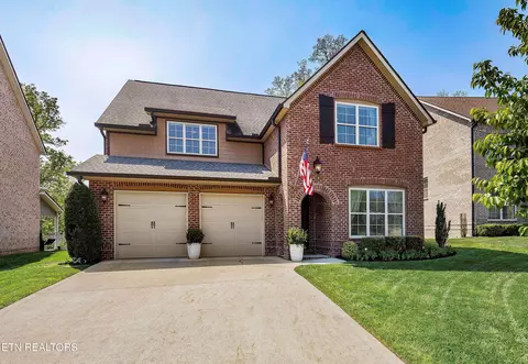 1309 Feather Rose Ln, Knoxville, TN 37923