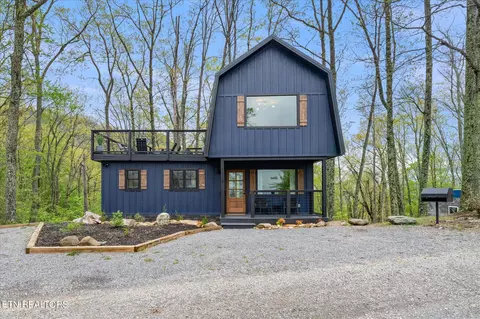 1114 Red Maple Ln, Sevierville, TN 37876