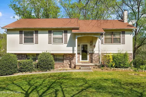4803 Chase Hill Dr, Knoxville, TN 37918