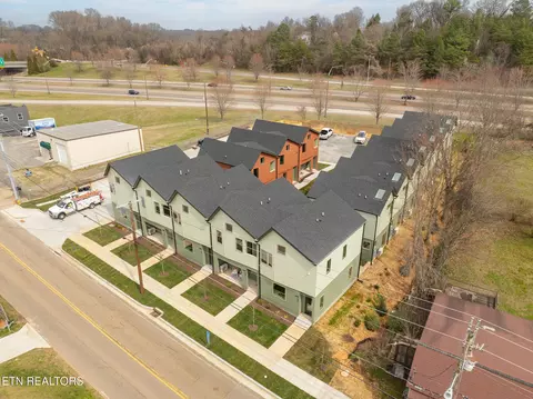 2608 Sevier Ave #101, Knoxville, TN 37920