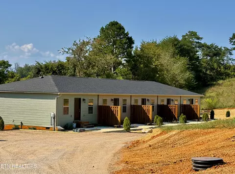 120 County Garage Rd, Sevierville, TN 37876