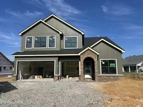 185 Sesame St, Lenoir City, TN 37772