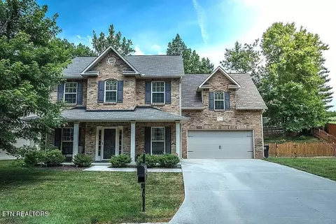 11729 Edison Dr, Knoxville, TN 37932