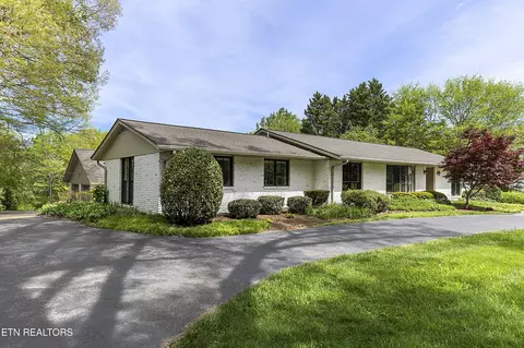 5413 Riverbend Dr, Knoxville, TN 37919