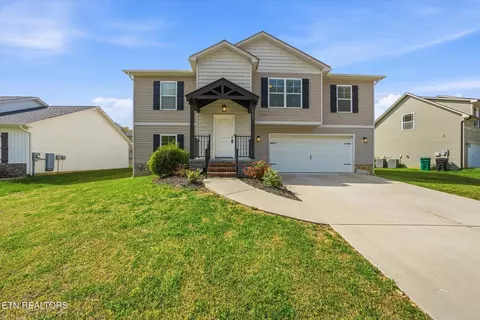7983 Poplar Grove Ln, Powell, TN 37849
