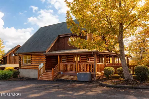 2024 Cougar Crossing Way, Sevierville, TN 37876